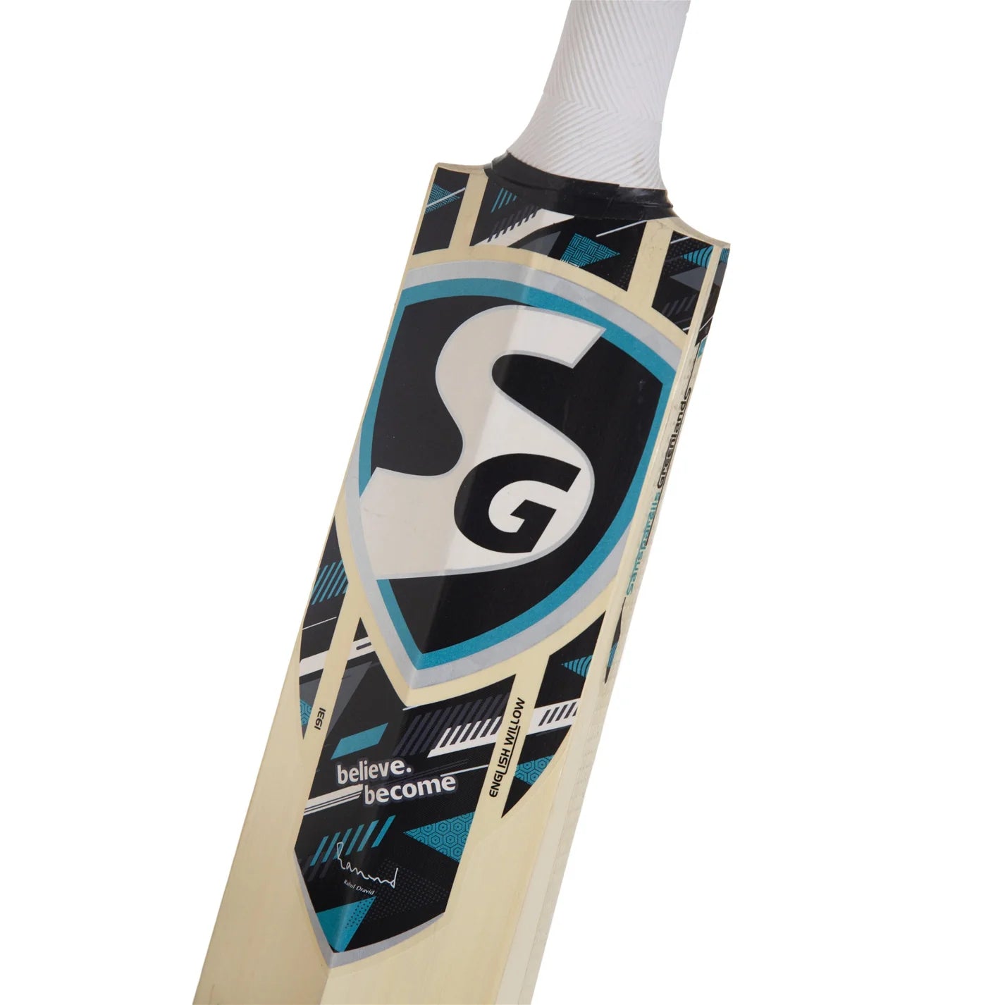SG RSD Xtreme® Traditionally Shaped English Willow grade 6 Cricket Bat